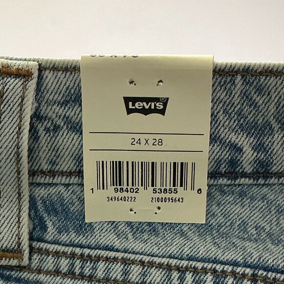 Levi's Premium Wedgie Straight Women's Size 24x28 Light Blue Denim Jeans NWT - Picture 4 of 5